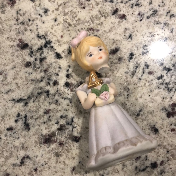 Precious Moments Birthday age 4 blonde broken - Picture 3 of 3